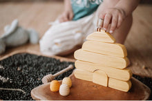 Load image into Gallery viewer, Story scene Stacker - Beehive