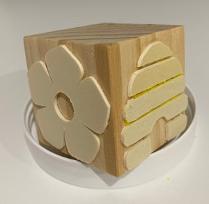 Playdough stamp - Bee