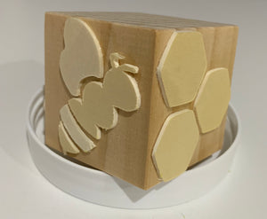 Playdough stamp - Bee