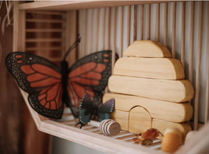 Story scene Stacker - Beehive